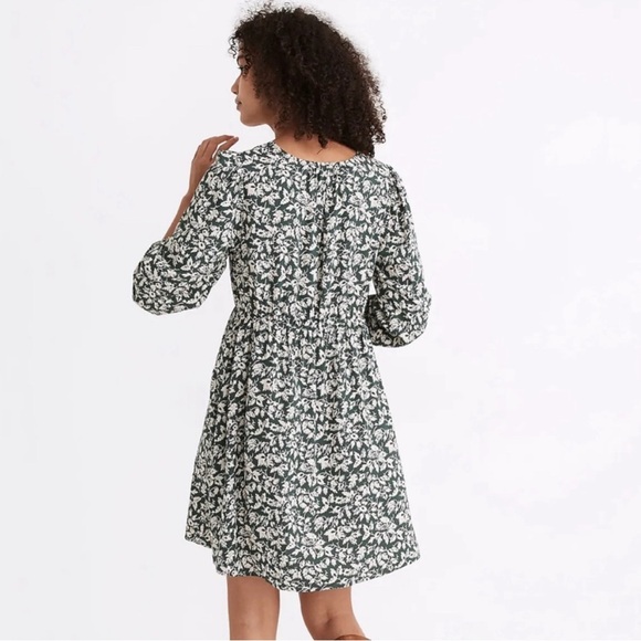 Madewell | V-Neck Button-Front Mini Dress in Forest Leaves XS Long Sleeve - Picture 3 of 8
